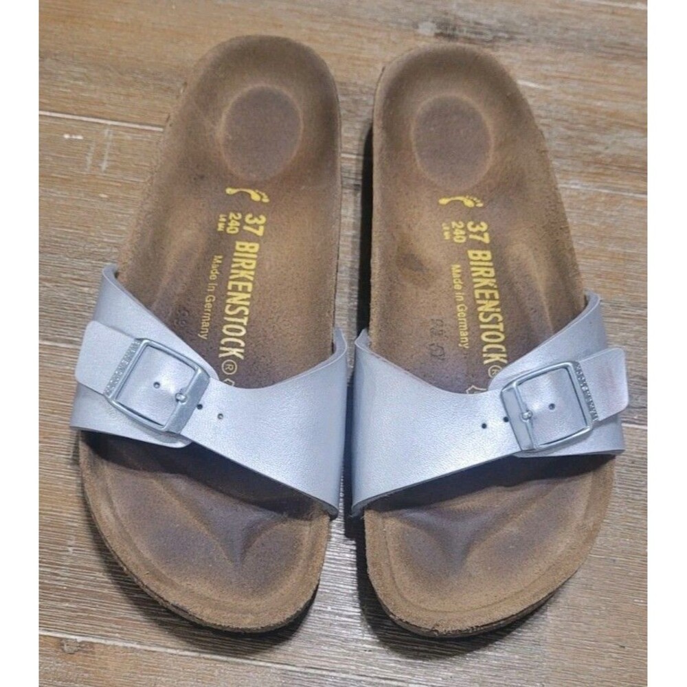 Birkenstock Women's 37 US 6.5 240 Silver Shimmer Adjustable Strap Sandals